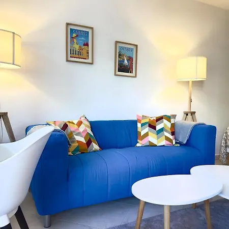 Spacious New And Terrace * Жуан-ле-Пен